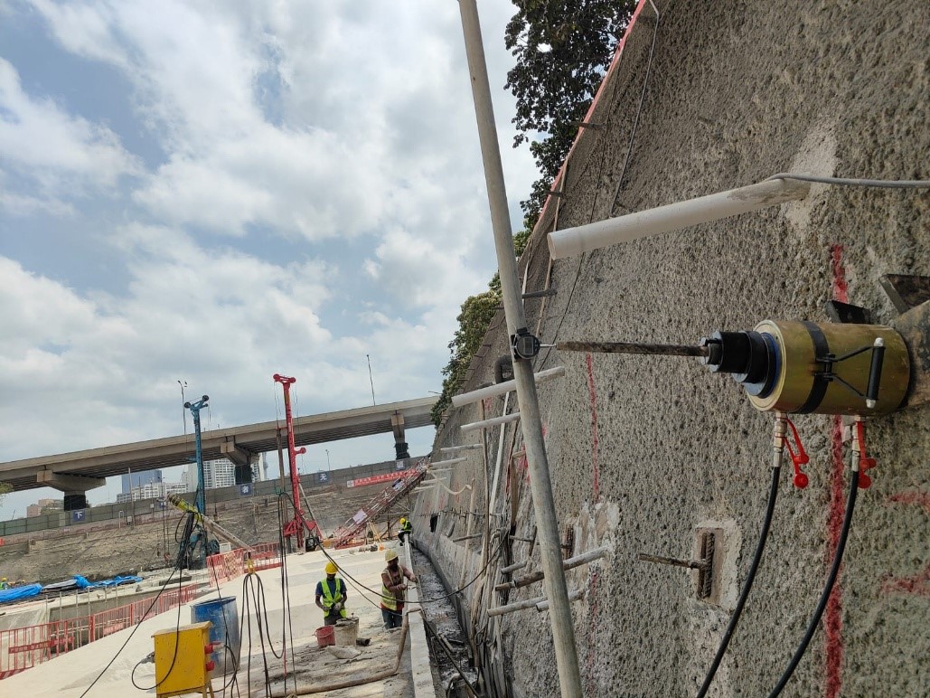 PULL-OUT TEST EQUIPMENT