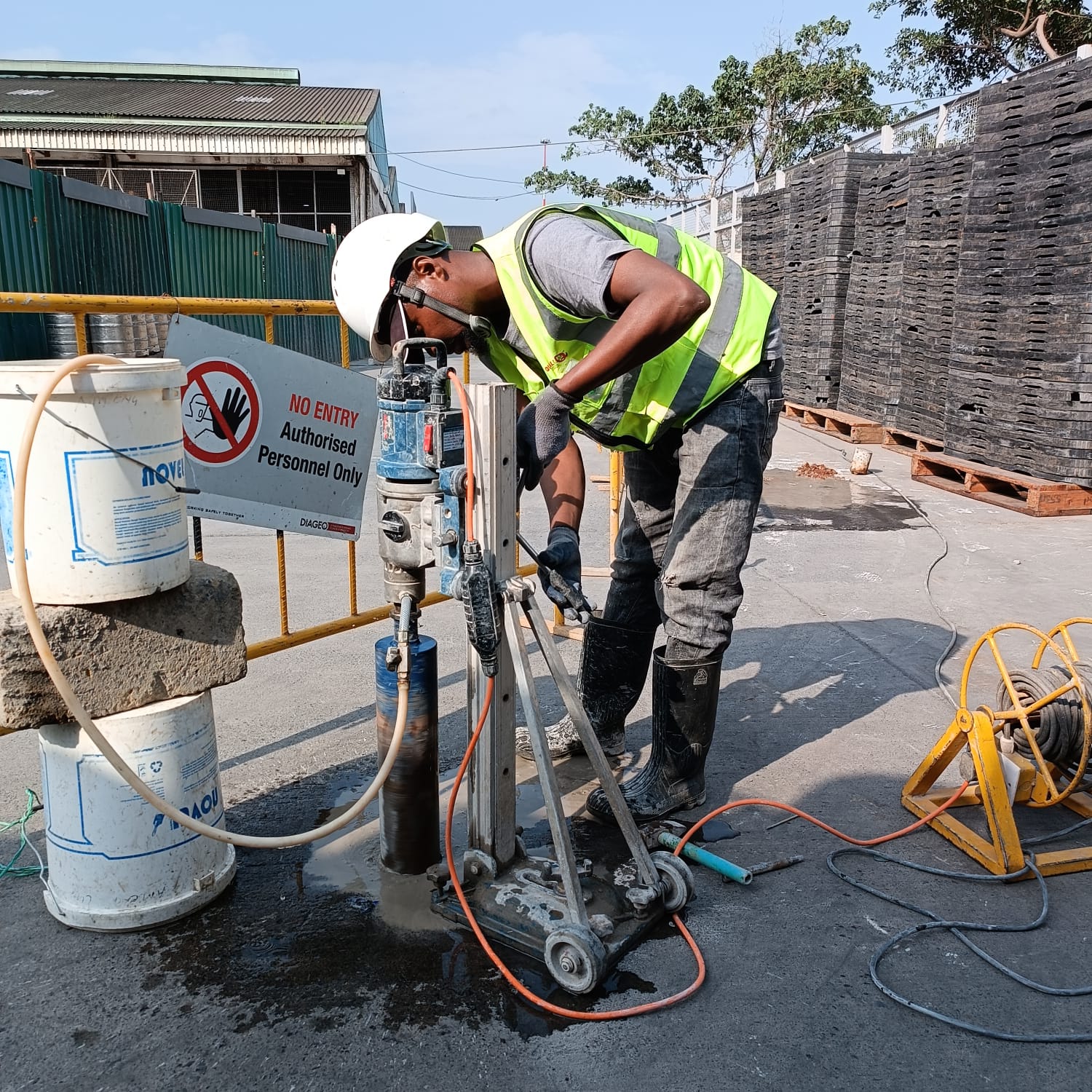 CORE DRILLING MACHINE